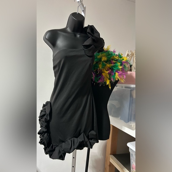 #074 Sz M MICAS * Flower Ruffle Black Dress with Black Accents - Micas - Picture 8 of 11